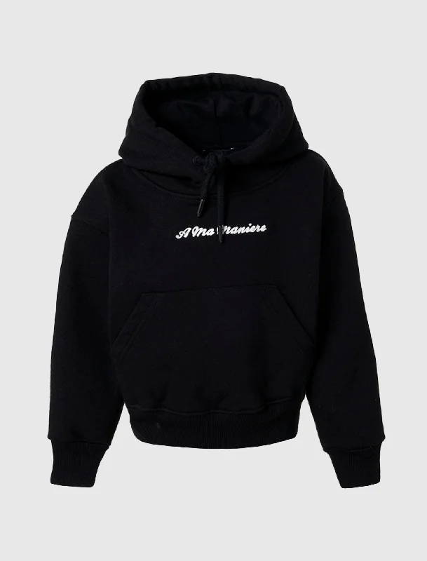 A MA MANIÉRE KIDS SCRIPT LOGO HOODIE