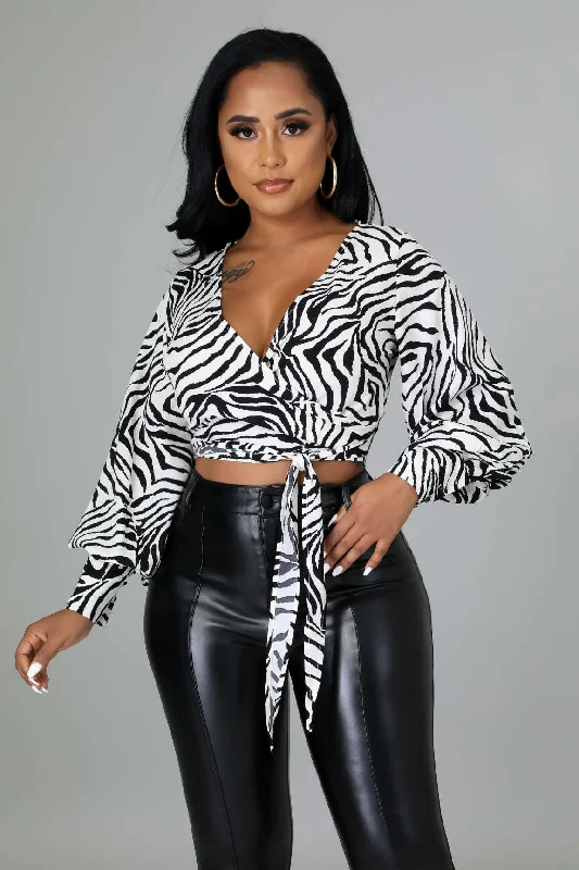 Fasheabe Long Sleeve Zebra Print Crop Top